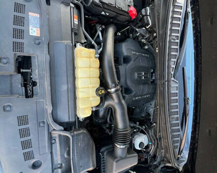 Чорний Лінкольн Navigator, об'ємом двигуна 3.5 л та пробігом 65 тис. км за 46600 $, фото 24 на Automoto.ua