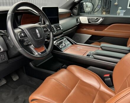 Чорний Лінкольн Navigator, об'ємом двигуна 3.5 л та пробігом 115 тис. км за 59000 $, фото 4 на Automoto.ua