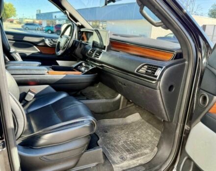 Черный Линкольн Навигатор, объемом двигателя 3.5 л и пробегом 38 тыс. км за 13000 $, фото 8 на Automoto.ua