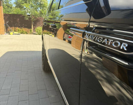 Черный Линкольн Навигатор, объемом двигателя 3.5 л и пробегом 73 тыс. км за 47500 $, фото 14 на Automoto.ua