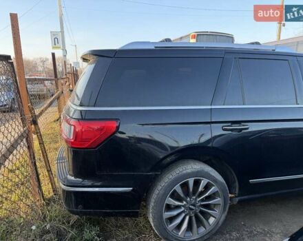 Черный Линкольн Навигатор, объемом двигателя 3.5 л и пробегом 134 тыс. км за 26000 $, фото 4 на Automoto.ua