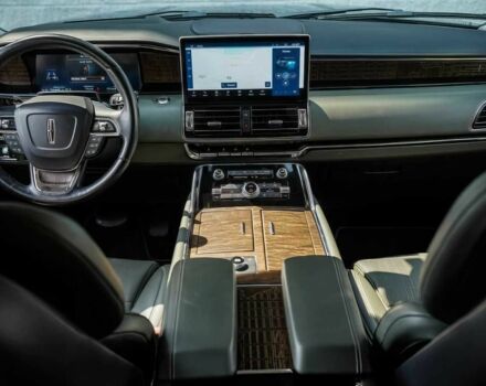 Чорний Лінкольн Navigator, об'ємом двигуна 3.5 л та пробігом 15 тис. км за 37000 $, фото 10 на Automoto.ua