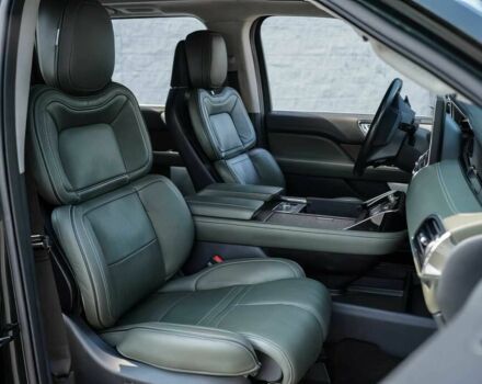 Чорний Лінкольн Navigator, об'ємом двигуна 3.5 л та пробігом 15 тис. км за 37000 $, фото 6 на Automoto.ua