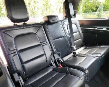 Черный Линкольн Навигатор, объемом двигателя 3.5 л и пробегом 15 тыс. км за 39000 $, фото 14 на Automoto.ua