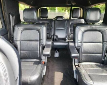 Черный Линкольн Навигатор, объемом двигателя 3.5 л и пробегом 15 тыс. км за 39000 $, фото 15 на Automoto.ua