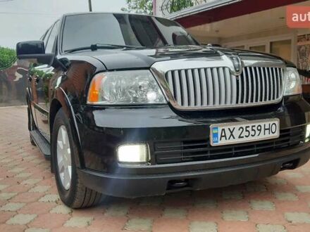 Чорний Лінкольн Navigator, об'ємом двигуна 5.4 л та пробігом 185 тис. км за 15780 $, фото 1 на Automoto.ua