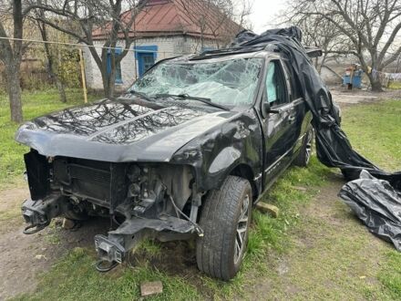 Черный Линкольн Навигатор, объемом двигателя 0 л и пробегом 120 тыс. км за 7000 $, фото 1 на Automoto.ua