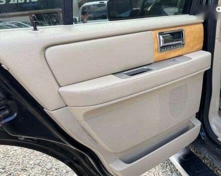 Лінкольн Navigator, об'ємом двигуна 5.4 л та пробігом 190 тис. км за 22500 $, фото 23 на Automoto.ua