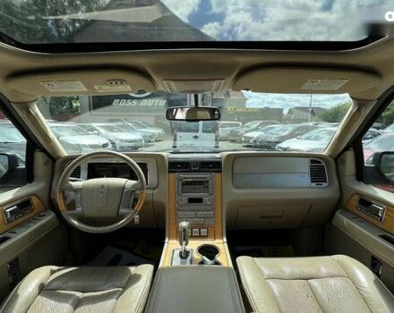 Лінкольн Navigator, об'ємом двигуна 5.4 л та пробігом 190 тис. км за 22500 $, фото 19 на Automoto.ua