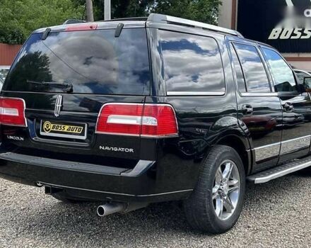 Лінкольн Navigator, об'ємом двигуна 5.4 л та пробігом 190 тис. км за 22500 $, фото 5 на Automoto.ua