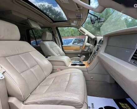 Лінкольн Navigator, об'ємом двигуна 5.4 л та пробігом 190 тис. км за 22500 $, фото 29 на Automoto.ua