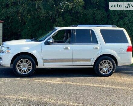 Лінкольн Navigator, об'ємом двигуна 5.4 л та пробігом 269 тис. км за 23000 $, фото 7 на Automoto.ua
