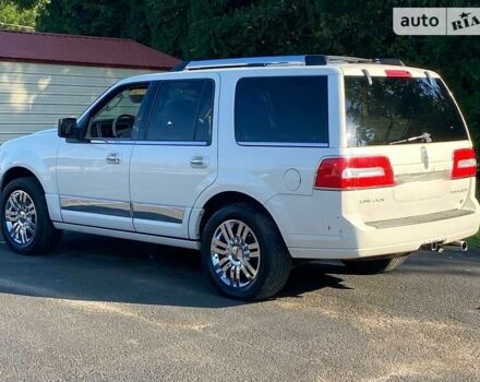 Лінкольн Navigator, об'ємом двигуна 5.4 л та пробігом 269 тис. км за 23000 $, фото 4 на Automoto.ua