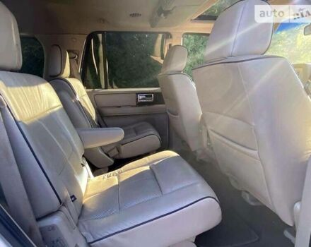 Лінкольн Navigator, об'ємом двигуна 5.4 л та пробігом 269 тис. км за 23000 $, фото 5 на Automoto.ua