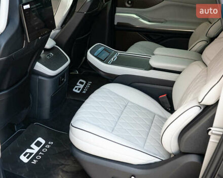 Линкольн Навигатор, объемом двигателя 3.5 л и пробегом 1 тыс. км за 196000 $, фото 48 на Automoto.ua