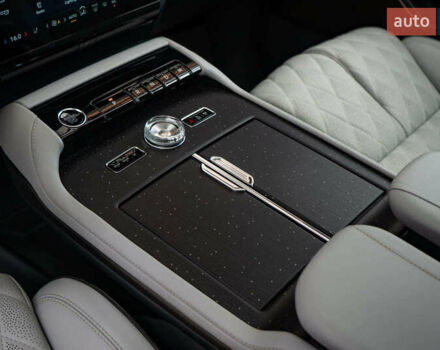 Линкольн Навигатор, объемом двигателя 3.5 л и пробегом 1 тыс. км за 196000 $, фото 35 на Automoto.ua