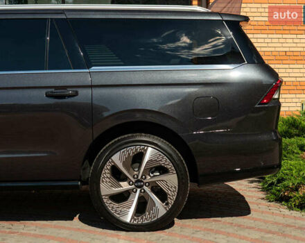 Линкольн Навигатор, объемом двигателя 3.5 л и пробегом 1 тыс. км за 196000 $, фото 4 на Automoto.ua