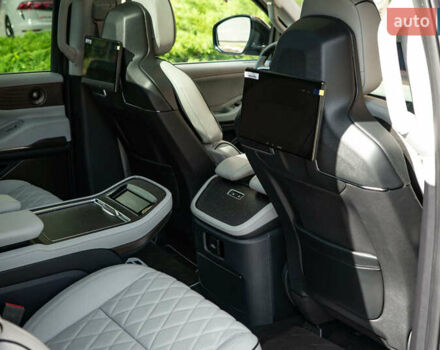 Линкольн Навигатор, объемом двигателя 3.5 л и пробегом 1 тыс. км за 196000 $, фото 51 на Automoto.ua