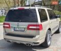 Сірий Лінкольн Navigator, об'ємом двигуна 5.41 л та пробігом 283 тис. км за 17000 $, фото 3 на Automoto.ua