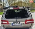 Сірий Лінкольн Navigator, об'ємом двигуна 5.41 л та пробігом 283 тис. км за 17000 $, фото 7 на Automoto.ua