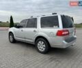 Сірий Лінкольн Navigator, об'ємом двигуна 5.41 л та пробігом 308 тис. км за 18500 $, фото 7 на Automoto.ua