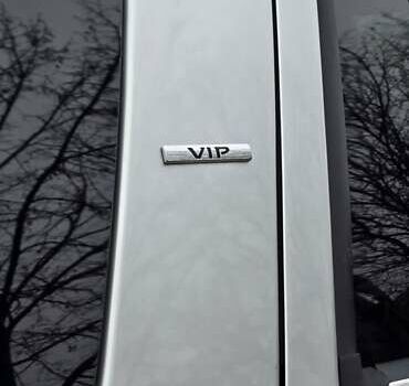 Сірий Лінкольн Navigator, об'ємом двигуна 5.4 л та пробігом 192 тис. км за 19800 $, фото 17 на Automoto.ua