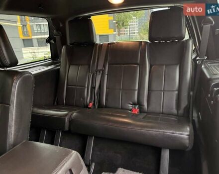 Сірий Лінкольн Navigator, об'ємом двигуна 5.41 л та пробігом 308 тис. км за 18500 $, фото 18 на Automoto.ua