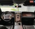 Сірий Лінкольн Navigator, об'ємом двигуна 5.41 л та пробігом 308 тис. км за 18500 $, фото 11 на Automoto.ua