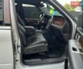 Сірий Лінкольн Navigator, об'ємом двигуна 5.41 л та пробігом 308 тис. км за 18500 $, фото 14 на Automoto.ua