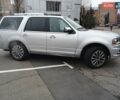 Сірий Лінкольн Navigator, об'ємом двигуна 3.5 л та пробігом 85 тис. км за 21500 $, фото 3 на Automoto.ua