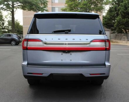 Сірий Лінкольн Navigator, об'ємом двигуна 3.5 л та пробігом 50 тис. км за 28000 $, фото 4 на Automoto.ua