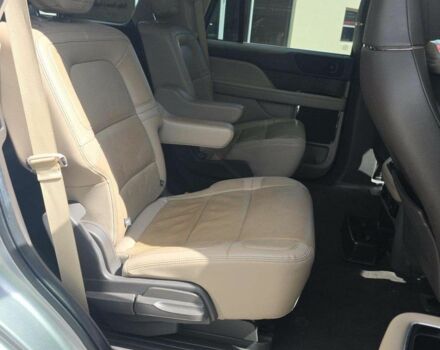 Серый Линкольн Навигатор, объемом двигателя 0 л и пробегом 90 тыс. км за 25000 $, фото 9 на Automoto.ua