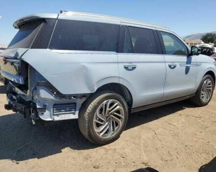 Серый Линкольн Навигатор, объемом двигателя 0 л и пробегом 1 тыс. км за 70000 $, фото 1 на Automoto.ua