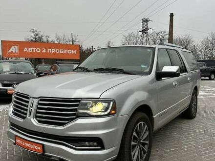 Серый Линкольн Навигатор, объемом двигателя 3.5 л и пробегом 286 тыс. км за 21900 $, фото 1 на Automoto.ua