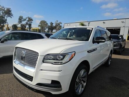 Сірий Лінкольн Navigator, об'ємом двигуна 0 л та пробігом 90 тис. км за 25000 $, фото 1 на Automoto.ua
