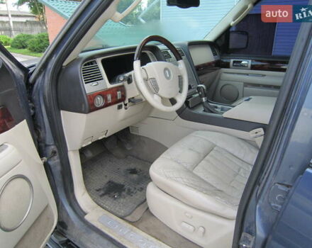 Синій Лінкольн Navigator, об'ємом двигуна 5.4 л та пробігом 139 тис. км за 7600 $, фото 3 на Automoto.ua