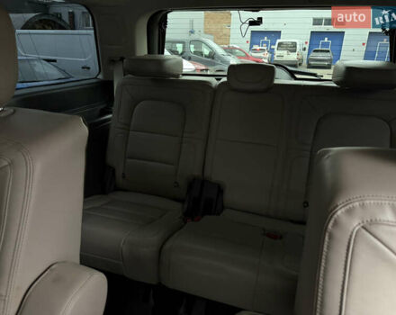 Синий Линкольн Навигатор, объемом двигателя 3.5 л и пробегом 70 тыс. км за 81000 $, фото 9 на Automoto.ua