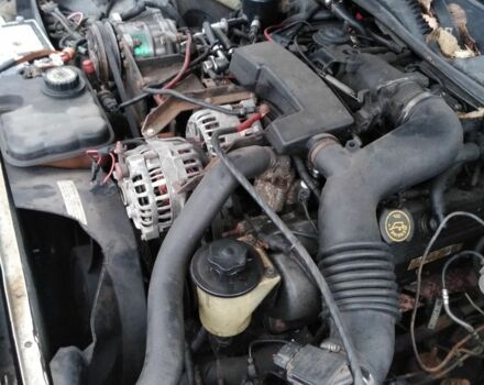 Белый Линкольн Таун Кар, объемом двигателя 4.6 л и пробегом 126 тыс. км за 3800 $, фото 13 на Automoto.ua