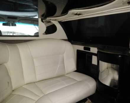 Белый Линкольн Таун Кар, объемом двигателя 4.6 л и пробегом 126 тыс. км за 3800 $, фото 22 на Automoto.ua