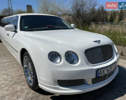 Білий Лінкольн Town Car, об'ємом двигуна 4.6 л та пробігом 156 тис. км за 35000 $, фото 18 на Automoto.ua