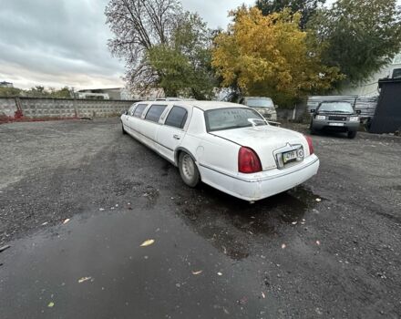 Білий Лінкольн Town Car, об'ємом двигуна 0 л та пробігом 200 тис. км за 4000 $, фото 7 на Automoto.ua