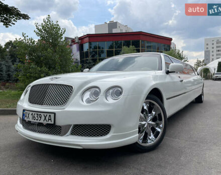 Білий Лінкольн Town Car, об'ємом двигуна 4.6 л та пробігом 156 тис. км за 35000 $, фото 19 на Automoto.ua