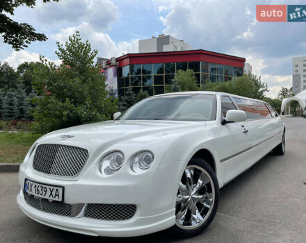 Білий Лінкольн Town Car, об'ємом двигуна 4.6 л та пробігом 156 тис. км за 35000 $, фото 3 на Automoto.ua