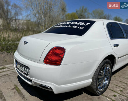 Білий Лінкольн Town Car, об'ємом двигуна 4.6 л та пробігом 156 тис. км за 35000 $, фото 17 на Automoto.ua