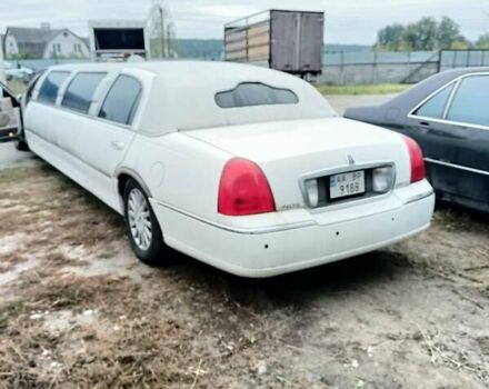 Білий Лінкольн Town Car, об'ємом двигуна 4.6 л та пробігом 194 тис. км за 5200 $, фото 8 на Automoto.ua