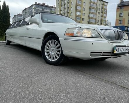 Білий Лінкольн Town Car, об'ємом двигуна 4.6 л та пробігом 148 тис. км за 7400 $, фото 5 на Automoto.ua