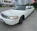 Белый Линкольн Таун Кар, объемом двигателя 4.6 л и пробегом 148 тыс. км за 7400 $, фото 3 на Automoto.ua