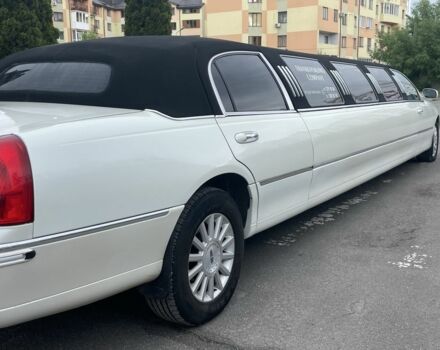 Білий Лінкольн Town Car, об'ємом двигуна 4.6 л та пробігом 148 тис. км за 7400 $, фото 8 на Automoto.ua