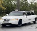 Білий Лінкольн Town Car, об'ємом двигуна 4.6 л та пробігом 200 тис. км за 1800 $, фото 4 на Automoto.ua