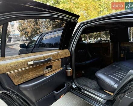 Черный Линкольн Таун Кар, объемом двигателя 4.6 л и пробегом 250 тыс. км за 19900 $, фото 50 на Automoto.ua